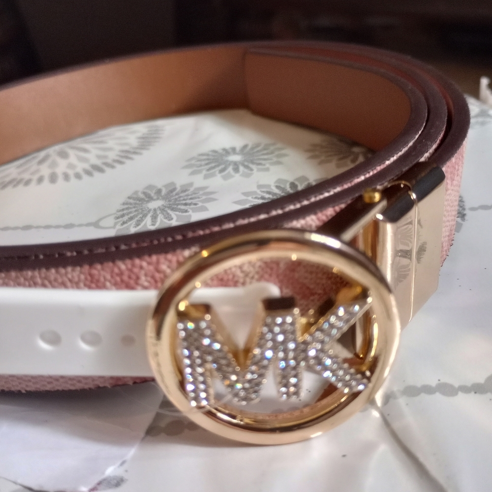 *Michael kors ladies leather reversible monogram belt each - Picture 4 of 8